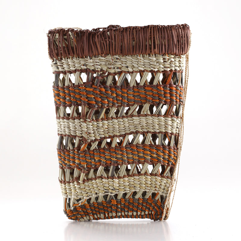 Aboriginal Artwork by Balthawun Garmu Daphne, Bol'pu (collecting basket) 28cm