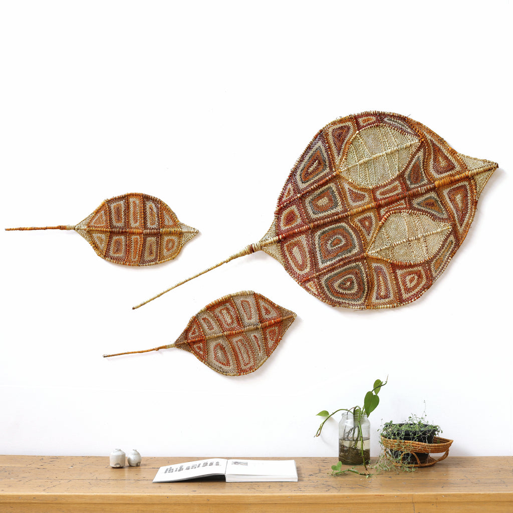 Aboriginal Artwork by Dorothy Bunibuni, Family of Nawarlah - Brown River Stingray