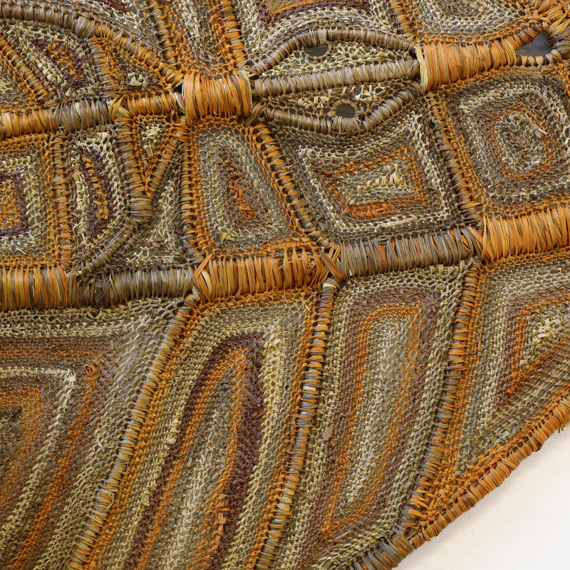 Dorothy Bunibuni, Kumuken (Freshwater Crocodile), 246x76cm