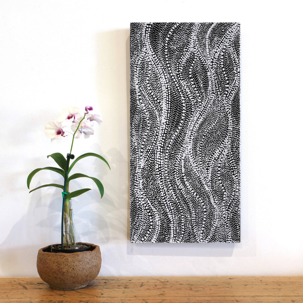 Justinna Napaljarri Sims, Yanjirlpirri or Napaljarri-Warnu Jukurrpa (Star or Seven Sisters Dreaming), 61x30cm