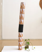 Kenan Namunjdja, Lorrkon (Hollow Log), Kunkurra, 133x14cm