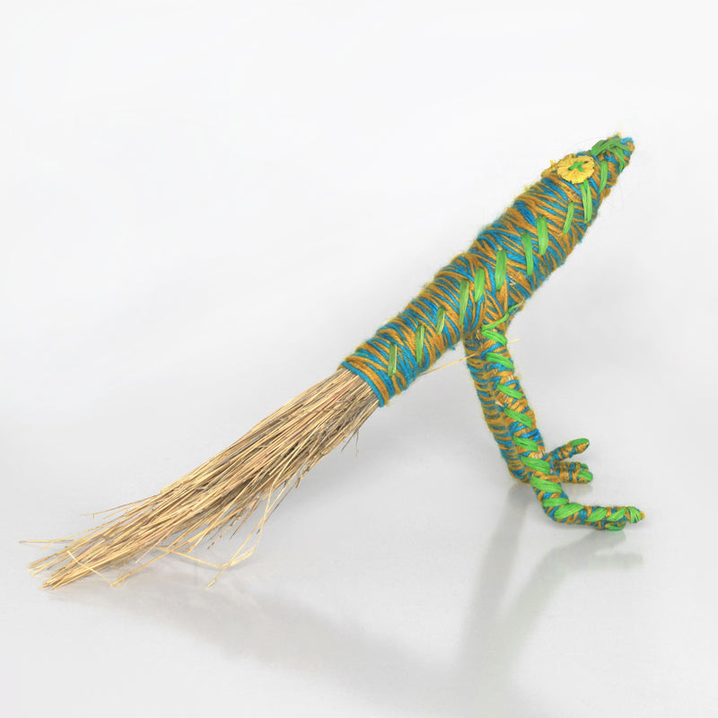 Aboriginal Artwork by Chriselda Farmer - Tjanpi Tjulpu (bird) Sculpture