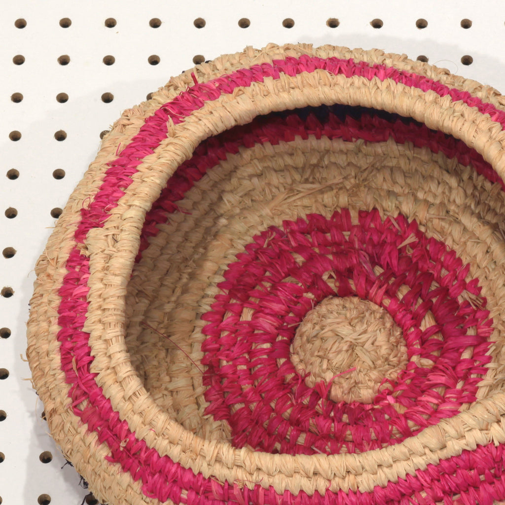 Aboriginal Artwork by Polyanne Smith, Fregon - Tjanpi Basket