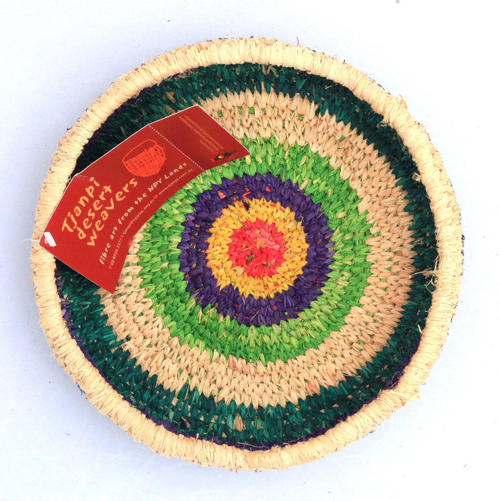 Aboriginal Artwork by Tjanpi basket, Valerie Bennett, Docker River (22-23cm)