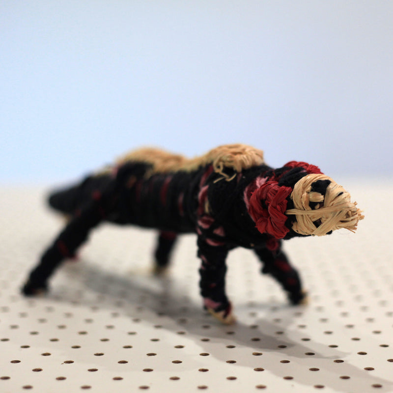 Aboriginal Artwork by Freda Imuna Lane, Papulankutja - Tjanpi Tinka (lizard) Sculpture