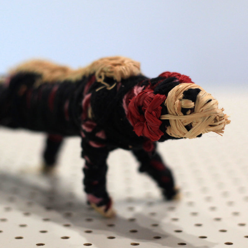 Aboriginal Artwork by Freda Imuna Lane, Papulankutja - Tjanpi Tinka (lizard) Sculpture