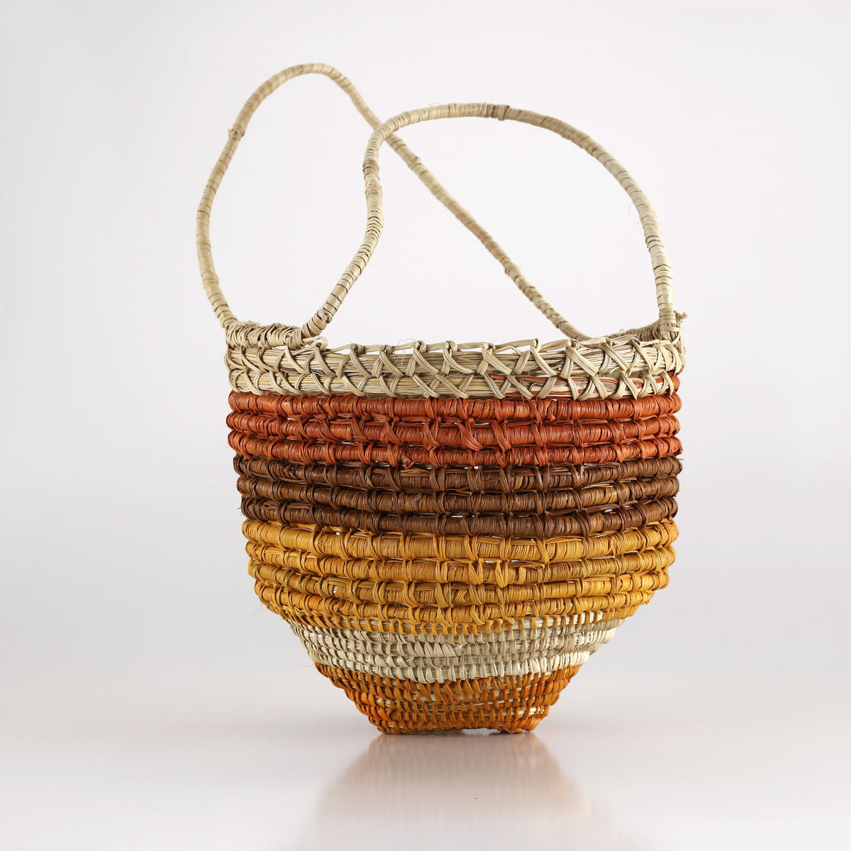 Aboriginal Art by Maywundjiwuy Ŋurruwuthun, Bathi (woven basket) - ART ARK®