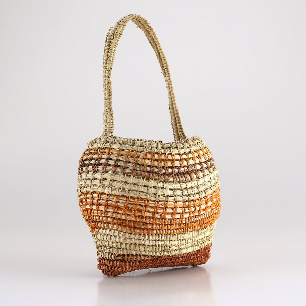 Aboriginal Art by Muŋpirri Marawili, Bathi (woven basket) - ART ARK®