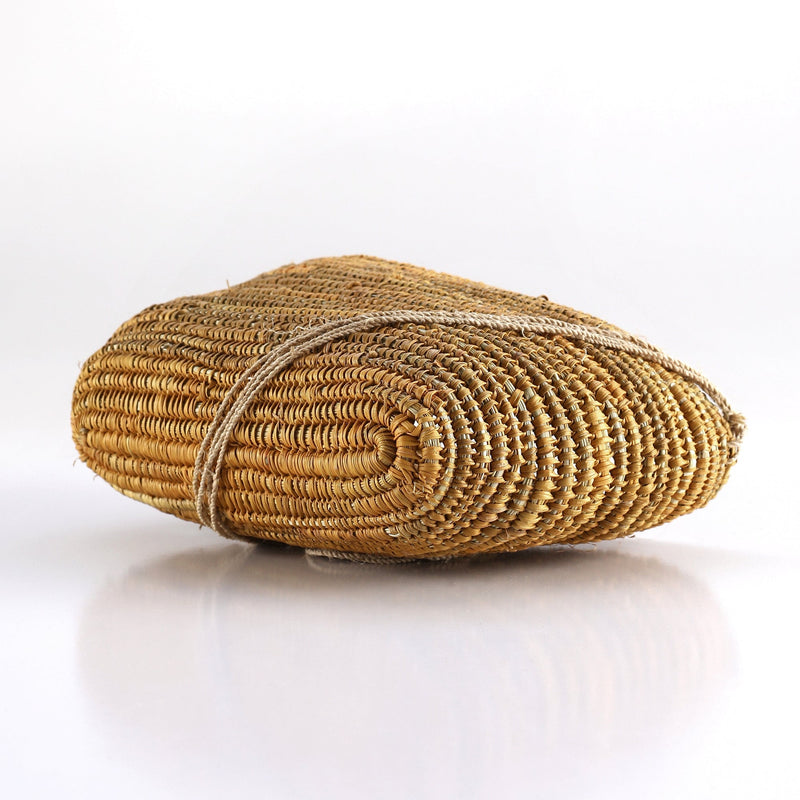 Aboriginal Artwork by Wulŋuwulŋu Guyula Wendy, Bathi (woven basket)